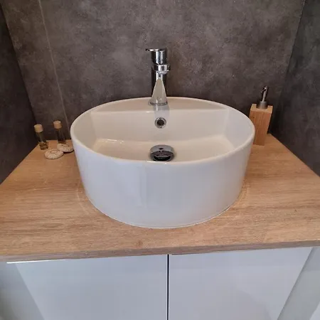 Gauche Calme Proche Gare Climatisation بوردو