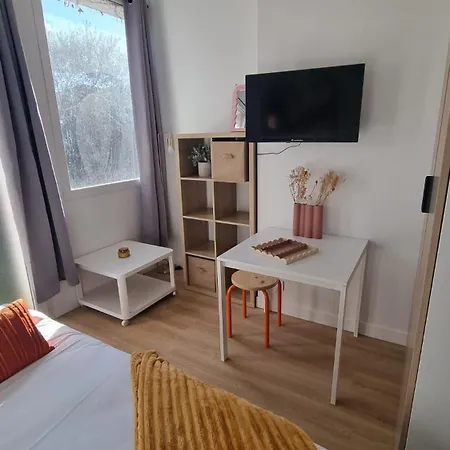 Gauche Calme Proche Gare Climatisation *