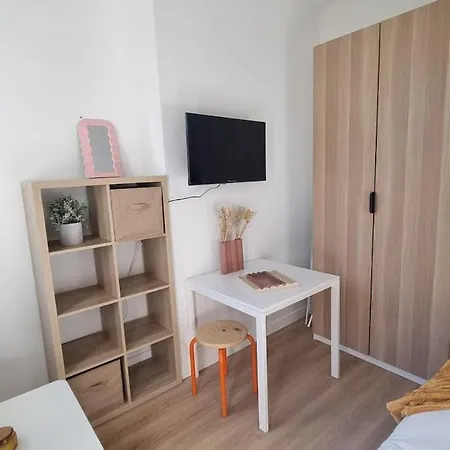Gauche Calme Proche Gare Climatisation Apartment